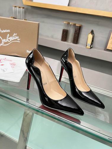 Black Pointed-Toe Pumps