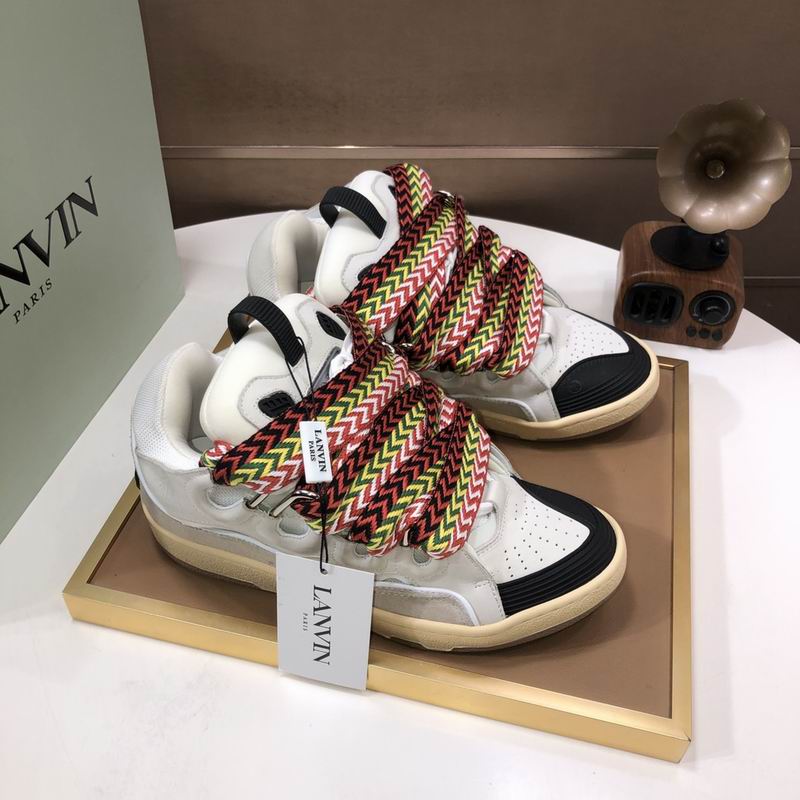 Viral Lace Casual Sneakers